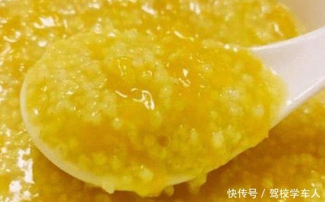 清水|煮小米粥,只会清水煮可不行,教你几招小技巧,米粥香浓米油多
