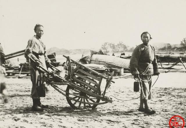 当街|清末老照片:慈禧太后在颐和园赏雪,八国联军当街欺辱妇女
