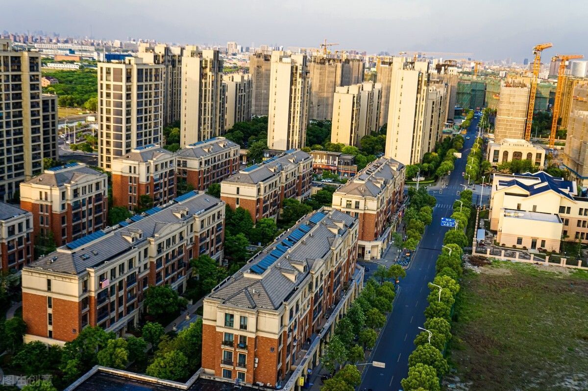 东户|为何西户被哄抢一空,而东户却没有多少人选择?建筑学家给出答案