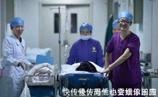 亲妈|新晋奶爸在产房外被自己亲妈气哭,网友乐了:妈,我只想抱下孩子