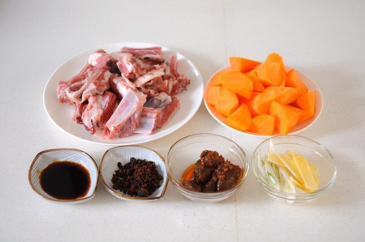 羊肉滋补又御寒，冬天和羊肉更配，老少皆宜