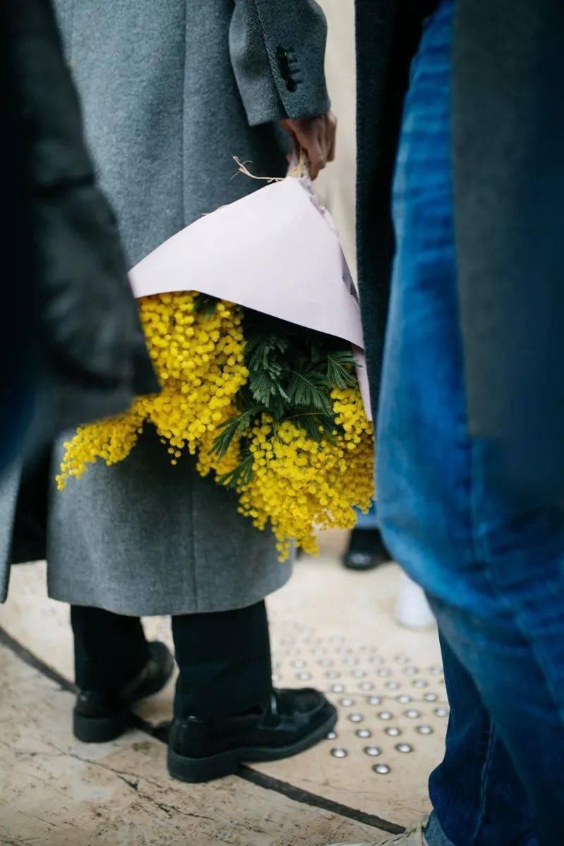 明年的流行色居然是它,这篇全是搭配灵感!