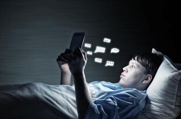 大天亮|经常失眠睡不好医生用1个方法,让你一觉睡到大天亮