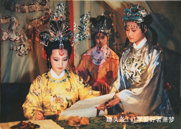 王夫人！贾母和黛玉说了一句玩笑话，暗藏她对薛家的厌恶