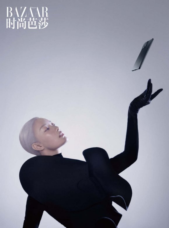 自降咖位跪舔流量鲜肉？又一奢侈品牌跌落神坛？