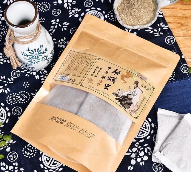 床上螨虫成窝,家里老人小孩老过敏,教你1个土法子,让螨虫消失