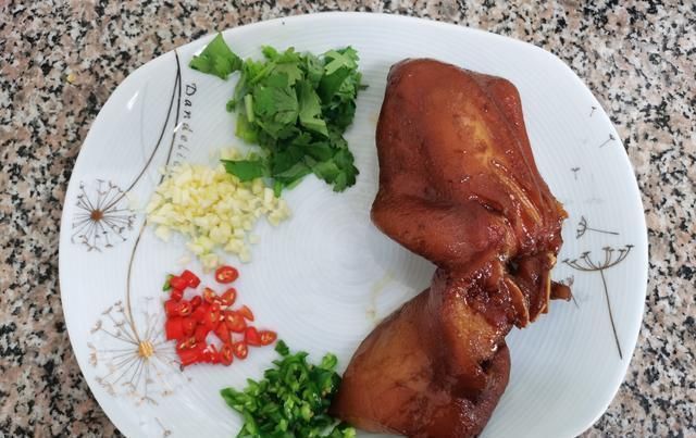 爷爷|50岁以上“老一辈”公认的下酒菜,又香又实惠,大爷一盘喝2两