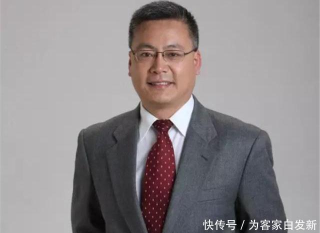 出镜|央视主持人王世林出镜29年从不化妆,妻子是才女也是同行