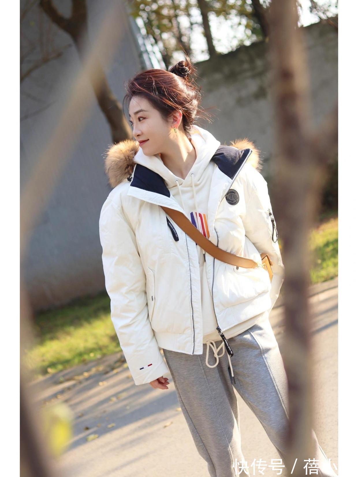 穿搭 简约、高级又chic!“羽绒服”就是要这么穿,搭配小白直接照搬