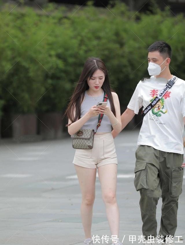 小白鞋 穿同款长裤的修身外套,尽显身材优势!