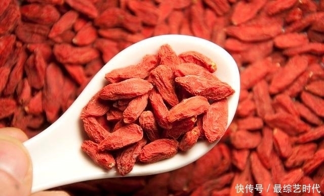 降压药|血压150100的高血压人能不能吃枸杞呢?医生告诉您答案