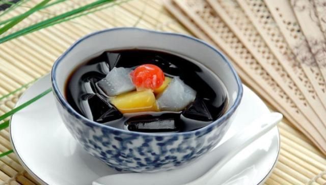 于一些|这几种经典小吃,被老外评做是中国最难吃的美食,我们无力反驳