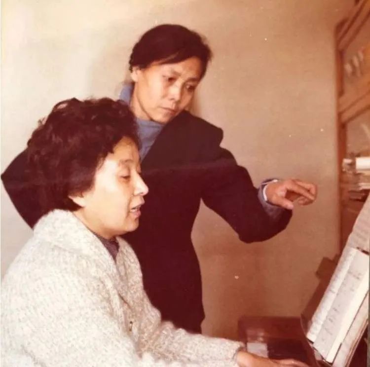 歌词|又一位大师离去！她的作品很多人都会唱