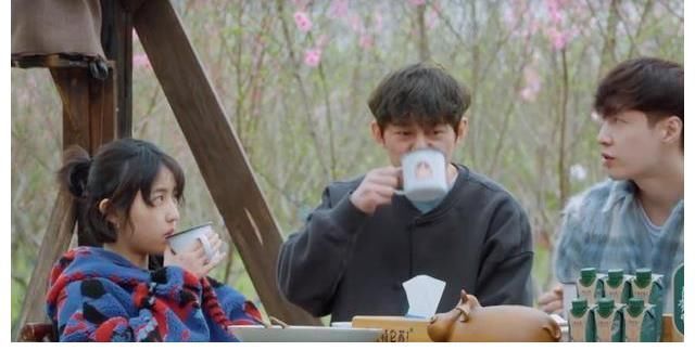 《向往的生活》:張藝興兩幅面孔?對黃磊貼心,對何炅卻情商下線2