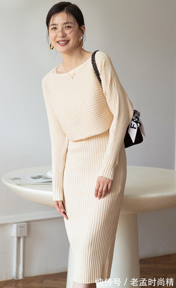 身材 气质优雅的两件套裙装,视觉更显瘦,瞬间展露迷人身材曲线