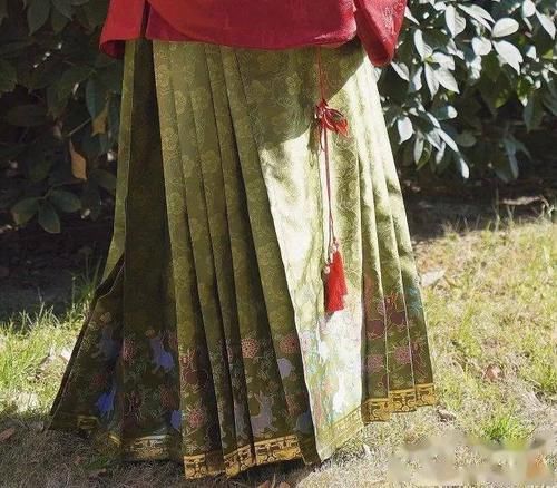 2月26日汉服每日商情