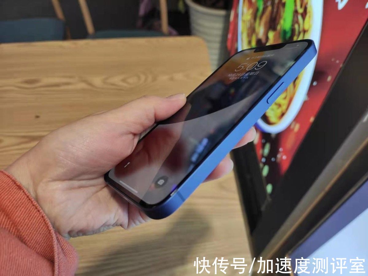 苹果|用近一个月的工资买了部iPhone 13，重度使用2个月，谈谈优缺点