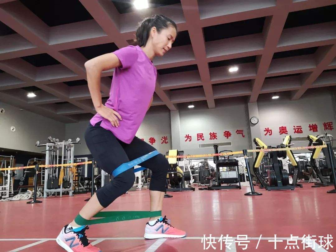 东京奥运会|29岁奥运夺金随即退役，生娃半年练出八块腹肌，34岁再夺奥运奖牌