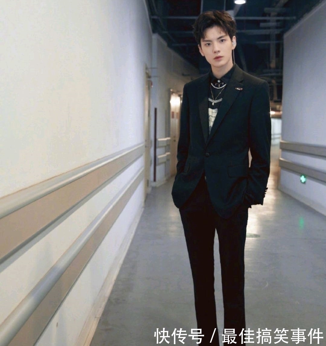 王一博|王一博程潇退居二线,乐华娱乐开始捧毕雯珺和金子涵,原因很现实