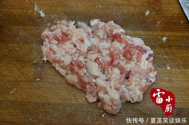 好吃|豇豆还是这样做最好吃,又香又下饭,大家都抢着吃!