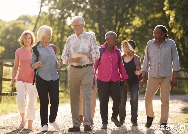 运动强度|跑步和慢走有什么区别？无论选择哪种运动，适合自己比较重要