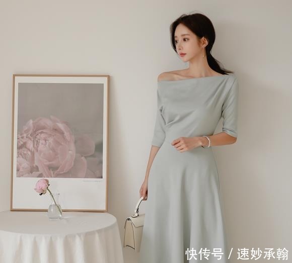 女装|孙允珠女装美图:玲珑青竹萱草陶釉花瓶连衣裙!