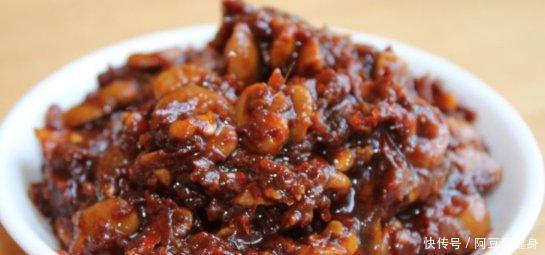 中国“最受欢迎”的5种酱,老干妈排名倒数,却输的心服口服