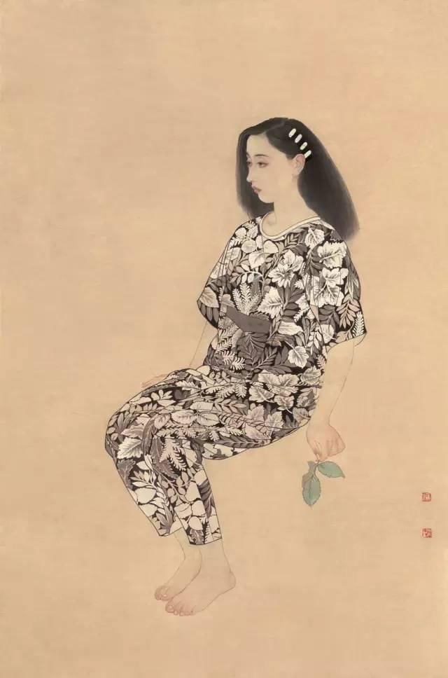 绢本!国画:何家英画笔下的怜怜女儿态,不同寻常的美感!