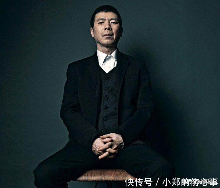 余秀华表白冯小刚,写下仅有4字的情诗,冯小刚读了都要虎躯一震