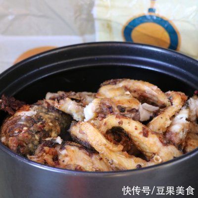 夏秋交替吃砂锅鱼，促进消化，让你拥有健康好气色