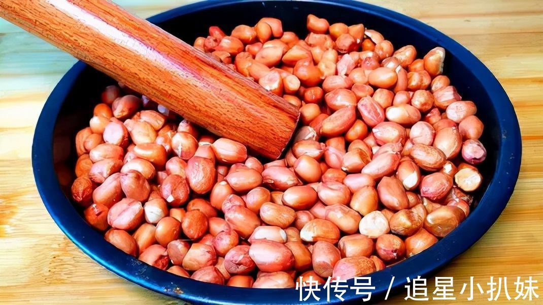 中老年人|高血压人群吃花生,到底是升血压还是降血压?用新研究结论告诉你