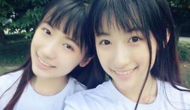 小右|双胞胎姐妹“同胞不同命”,高考只差5分,10年后生活天差地别