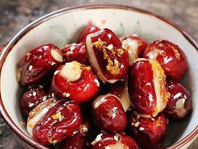 维生素c|一日三颗红枣不怕老,3种吃法变着花样保健康,尤其爱美的人多吃