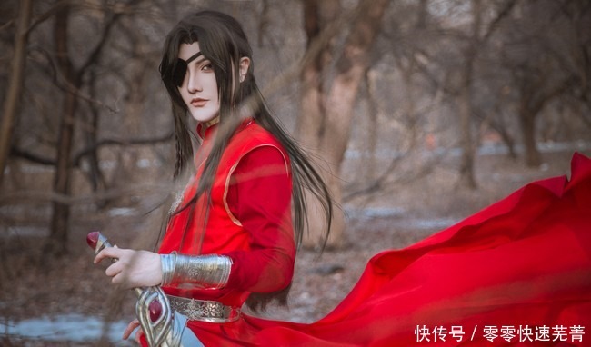 天官赐福Cos这个花城婚服绝了！网友是羡慕不来的身高和颜值