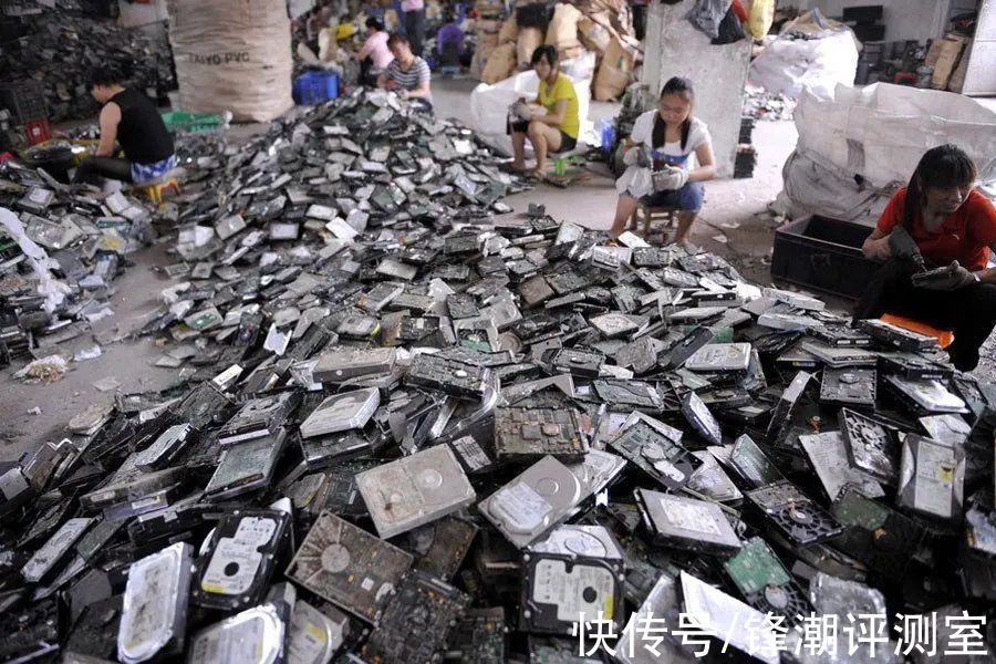 废料|你卖掉的旧手机，真能炼出金子吗？
