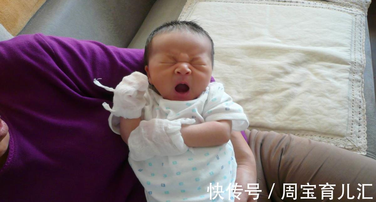 罗斯金|经常被抱着和经常躺着的宝宝,谁发育得更健康?差距一目了然