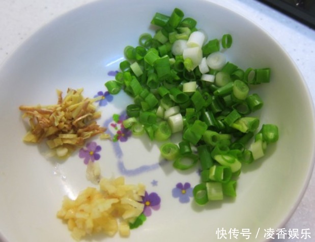 几道百吃不腻的家常菜，鲜香可口很下饭，好吃不贵还简单