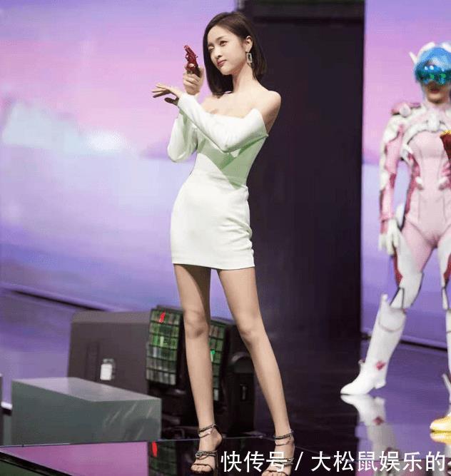 玩枪,手法太美引起热议,网友:平时没少练吧