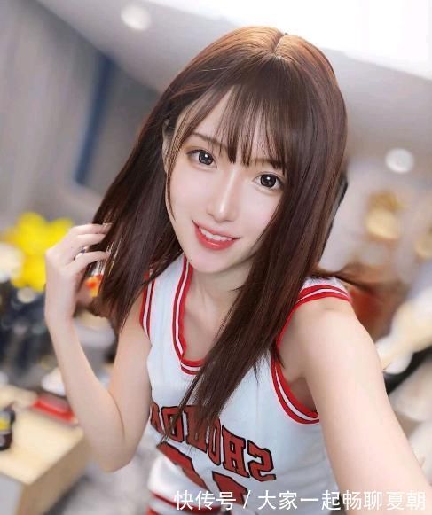 腐团儿|腐团儿直播上演Cos秀,十分钟内被超管封禁警告两次是什么操作?