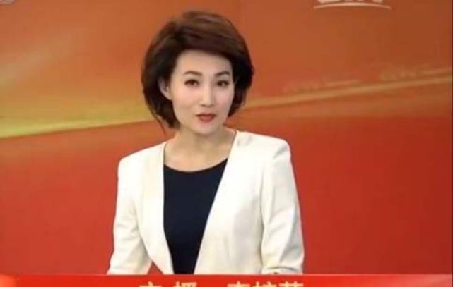  主持|她是央视当红主持人，戴假发主持13年，摘下头套一瞬间惊艳众人