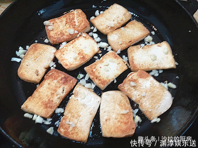 养人|夏天遇到此菜必买,补中益气又补钙,比吃肉养人,女人多吃好