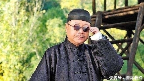 日本学者!日本学者一上联“日本东升,光耀九州四国”,网友下联太霸气了