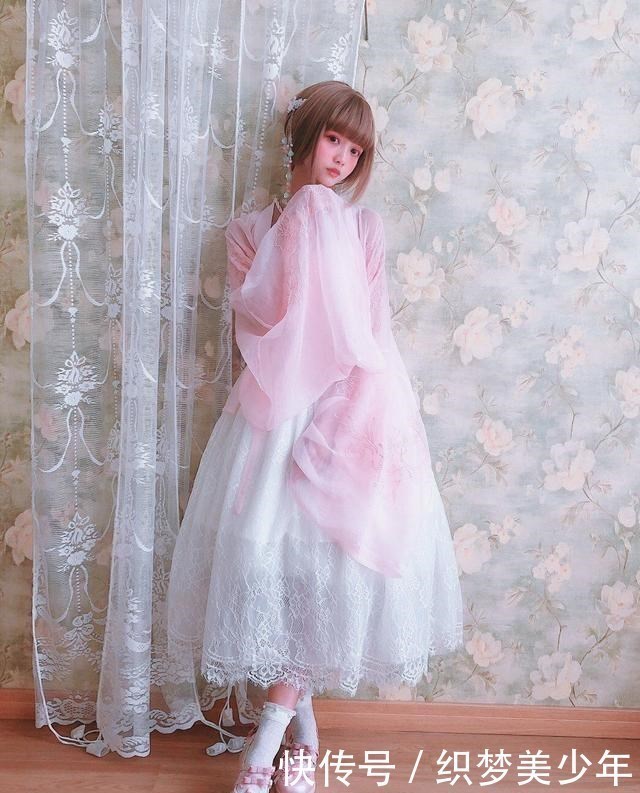 亮眼|最近火了一种鞋子叫“樱花鞋”,减龄又亮眼,lo娘都爱穿