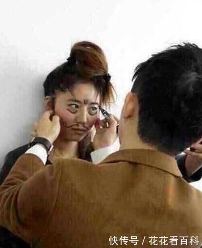 |幽默笑话:跟媳妇去老丈人家吃饭,陪他喝几杯……