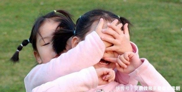 男孩子|20岁年轻孕妇怀上四胞胎,孩子出生后,婆婆笑了,老公却哭了!