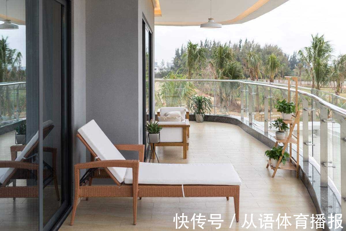 实用性|等我有了房,阳台才不要晾衣杆,学学别人家的阳台设计才实用