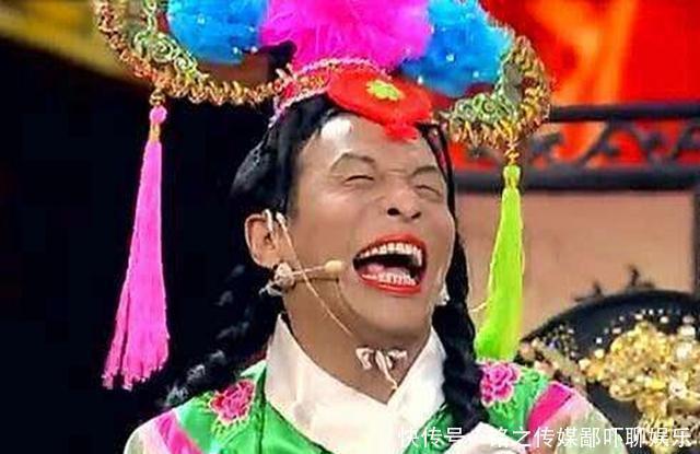 第一次上春晚紧张到忘词,随口瞎编一句,却成了经典,流行至今