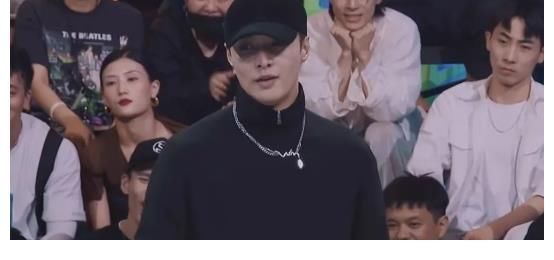 popping|综艺《这就是街舞》张艺兴单看动作，控制是很好的，降膝也挺炸