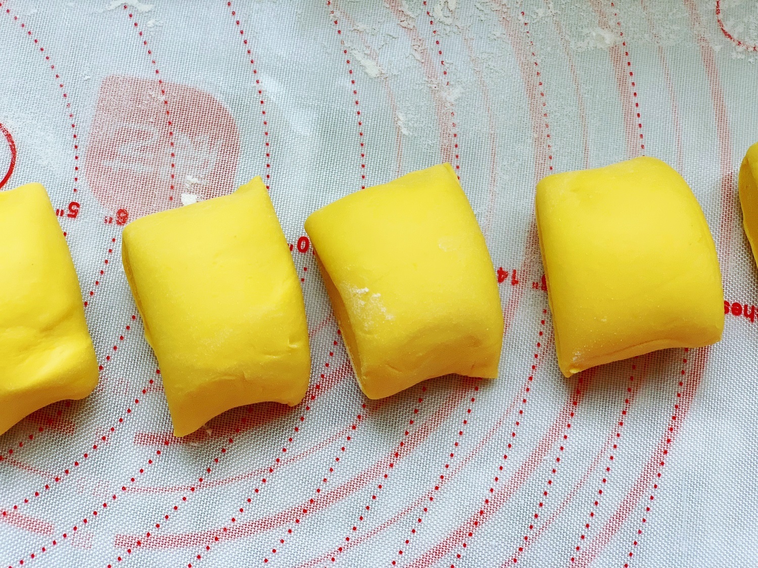 馒头吃出来新花样,营养又松软,做给家人吃