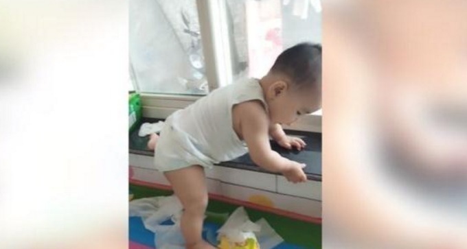 父母们|进门就看到萌娃这幕,这是生了个小祖宗,妈妈欲哭无泪啊